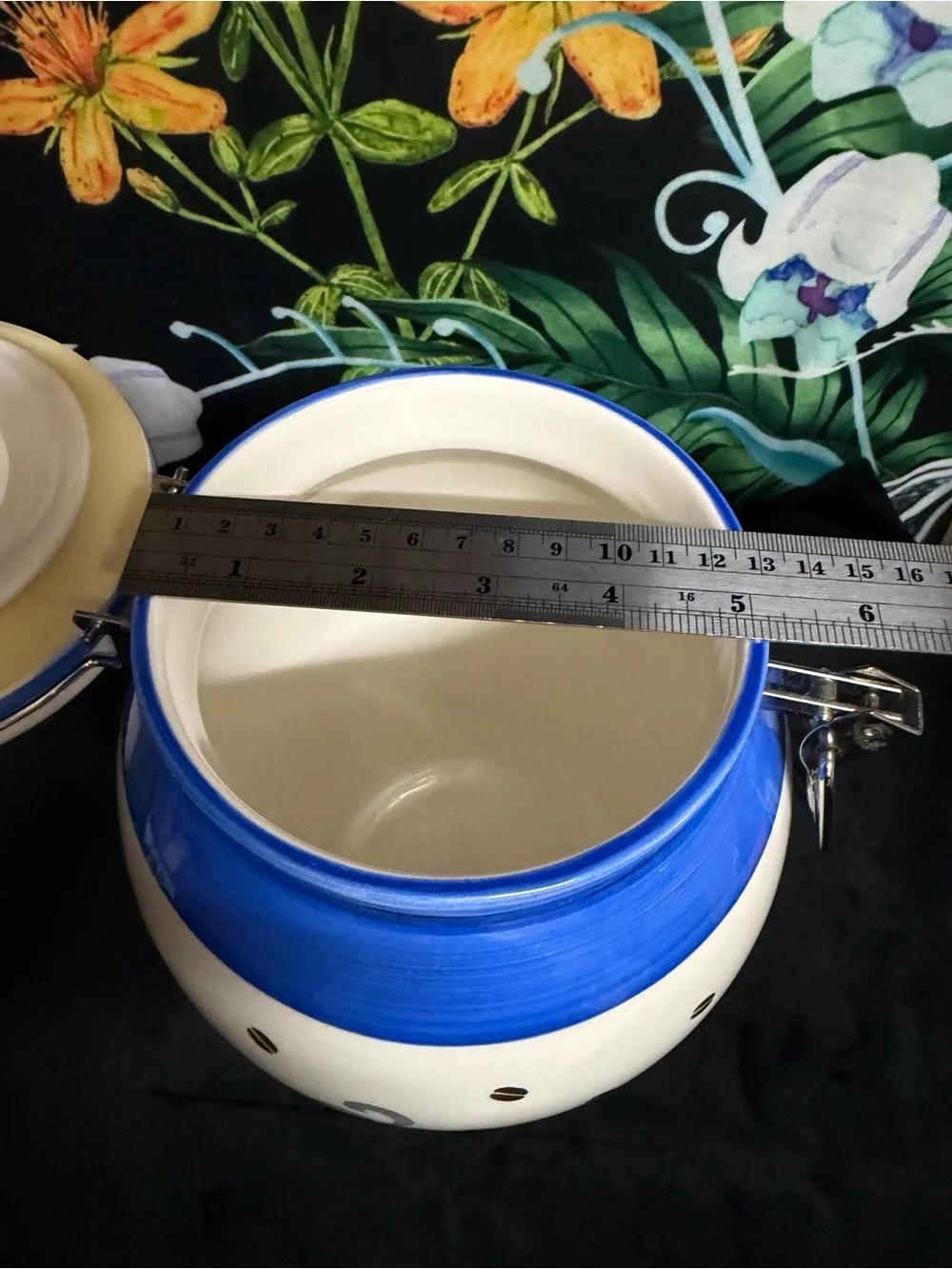 Vintage Blue and White Biscotti Ceramic Cookie Jar - Home Kitchen Storage
